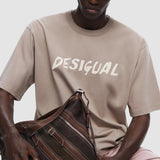 Tricou bărbați Desigual din bumbac cu logo imprimat, bej