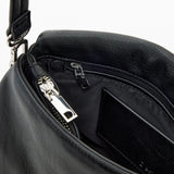 Geantă femei Desigual neagră cu logo embosat și curea împletită