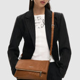 Geantă femei Desigual caramel cu emboss floral și curea noduri