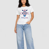 Tricou damă cu imprimeu zebra și mesaj grafic alb