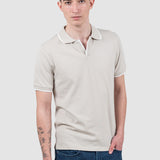 Tricou polo bărbați slim fit crem cu guler deschis