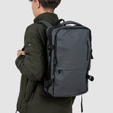 Rucsac bărbați gri cu compartiment principal și fermoar