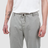 Pantaloni bărbați slim fit tencel stretch gri deschis