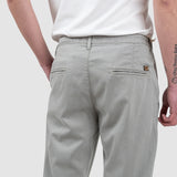 Pantaloni bărbați slim fit tencel stretch gri deschis