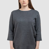 Compleu femei gri cu top lejer și pantaloni drepți tricot