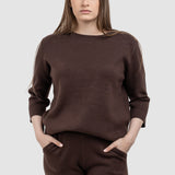 Compleu femei maro cu top lejer și pantaloni drepți tricot