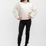 Bluză femei cu textură reliefată și buzunar aplicat, alb