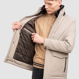 Geacă bărbați cu guler înalt și buzunare aplicate, bej