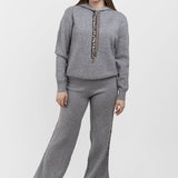 Compleu femei gri cu hanorac cu glugă și pantaloni tricot