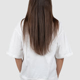 Tricou femei alb cu imprimeu grafic și aplicație lanț