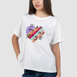 Tricou femei alb cu imprimeu text multicolor