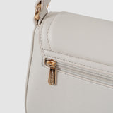 Geantă shoulder bag femei cu închidere metalică crem