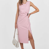 Rochie damă midi roz cu drapaj lateral și slit frontal