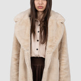 Palton damă crem din blană sintetică