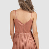 Rochie lungă damă plisată cu dantelă, culoare piersică