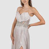 Rochie lungă damă bej cu talie brodată și slit lateral