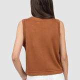 Bluză damă fără mâneci din tricot fin cu tiv decorativ camel