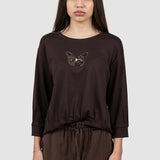 Bluză damă maro cu aplicație fluture decorativ
