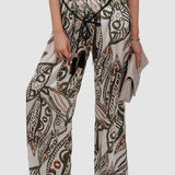 Pantaloni damă cu imprimeu abstract kaki și croială amplă