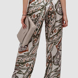 Pantaloni damă cu imprimeu abstract kaki și croială amplă