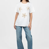 Tricou femei alb cu aplicații florale brodate, croială lejeră