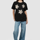 Tricou femei negru cu aplicații florale brodate, croială lejeră