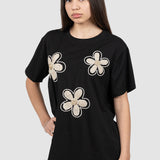 Tricou femei negru cu aplicații florale brodate, croială lejeră