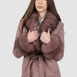 Palton damă roz cu guler și manșete din blană