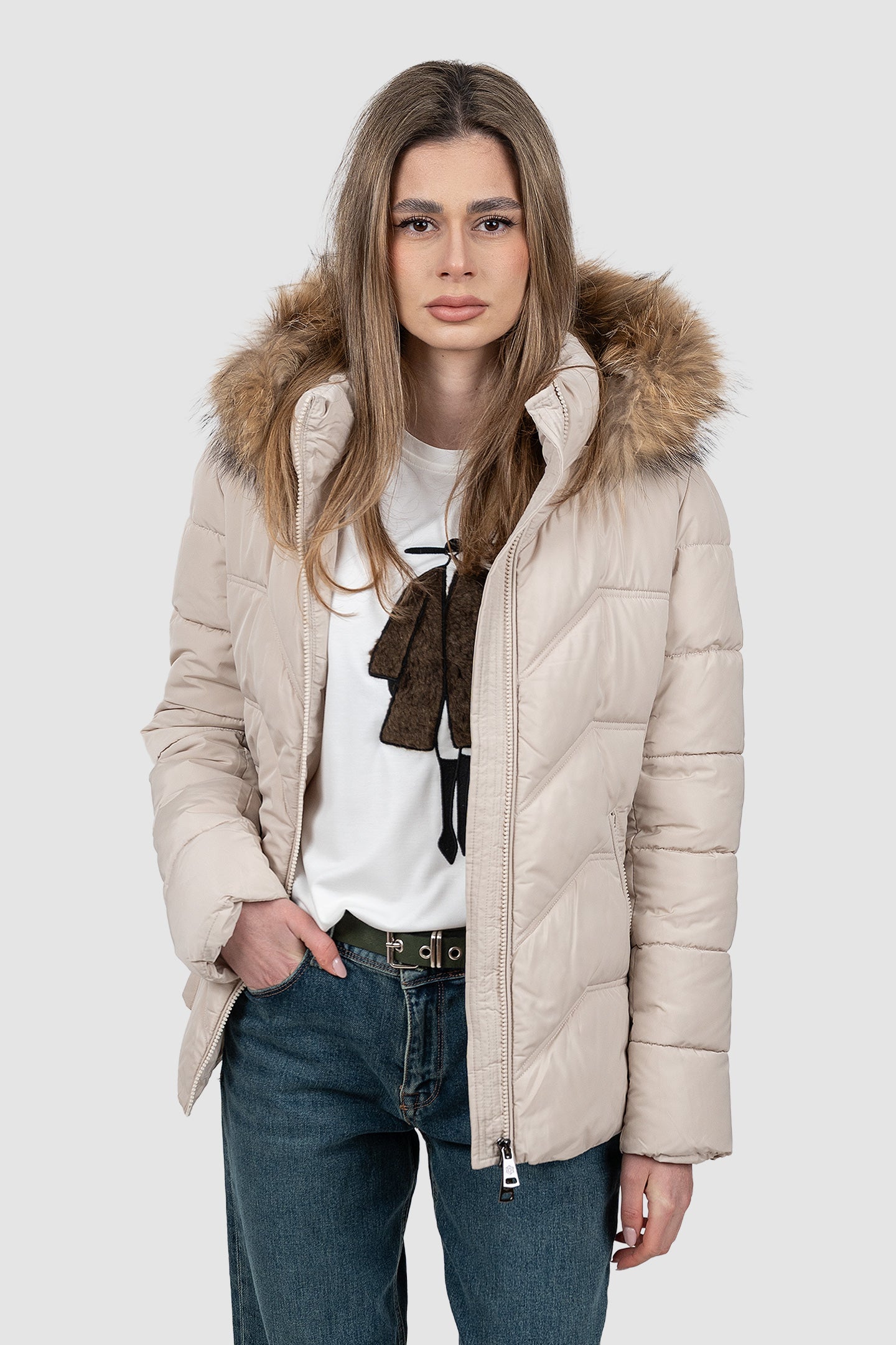 Geacă femei matlasată cu glugă și blană negru